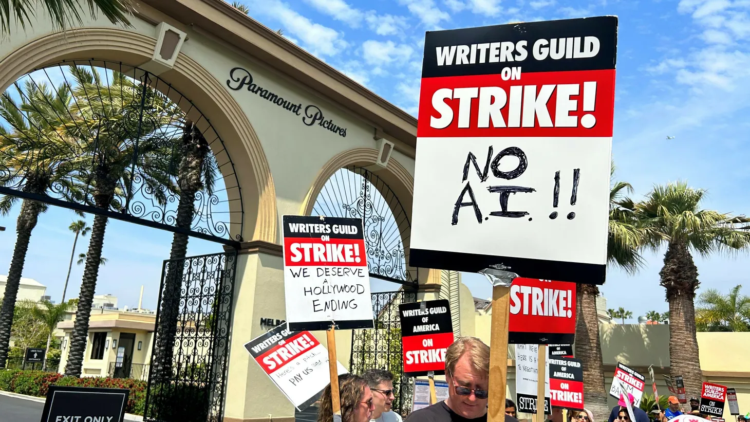 新闻实验室会员通讯(708)好莱坞大罢工与AI